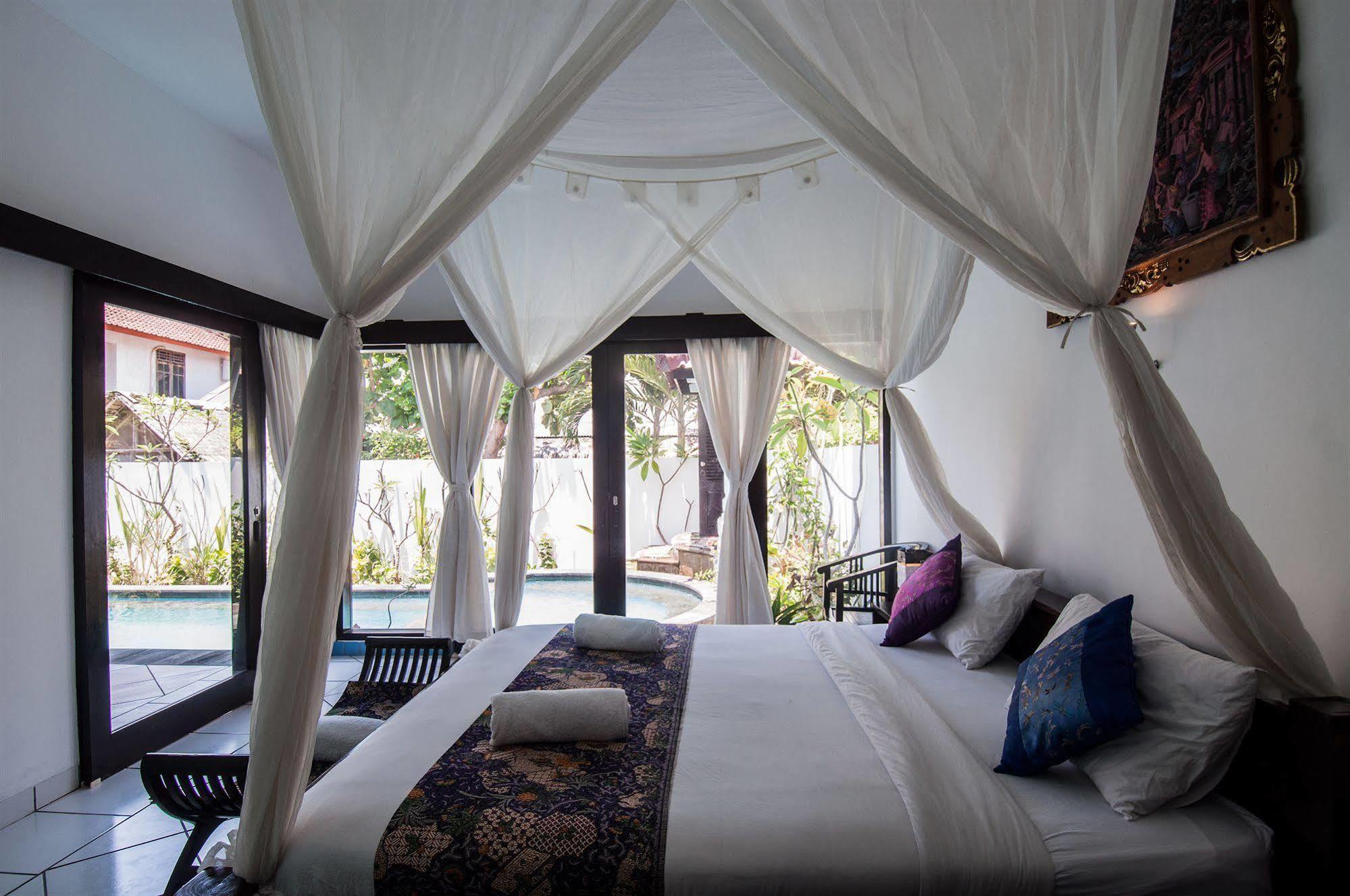 Ambary House Gili Trawangan- 2 Bedroom Private Villa, Pool Luaran gambar